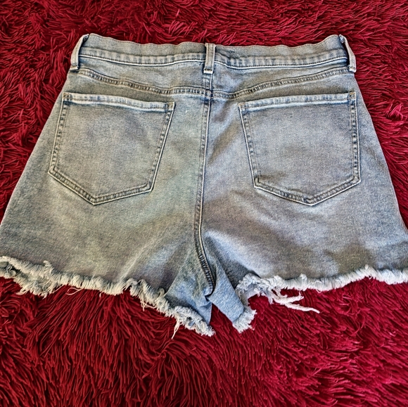 Distressed denim shorts - Picture 4 of 5